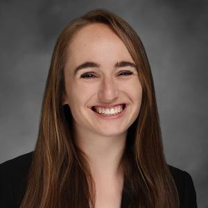 Lian Folger headshot