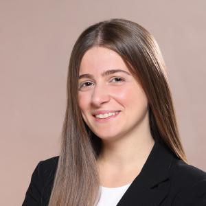 headshot of Milanie Milan